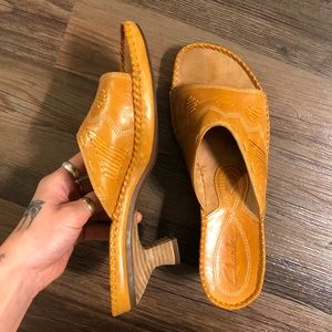 Vintage Clarks Leather Mule Sandals